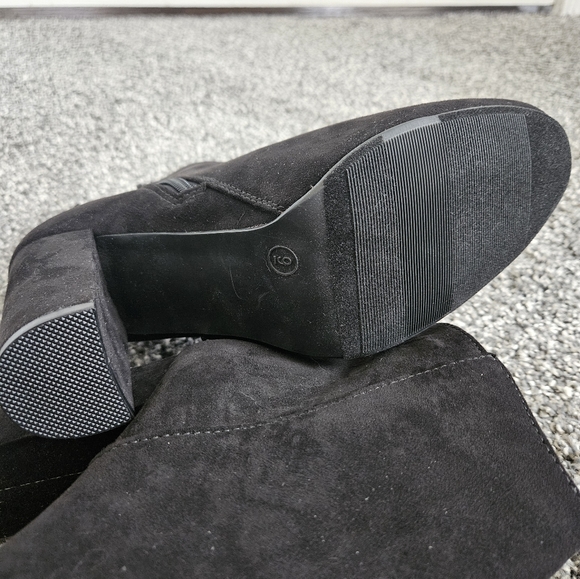 NWOT High Heel Ankle Boots - Size 9 - Picture 2 of 4